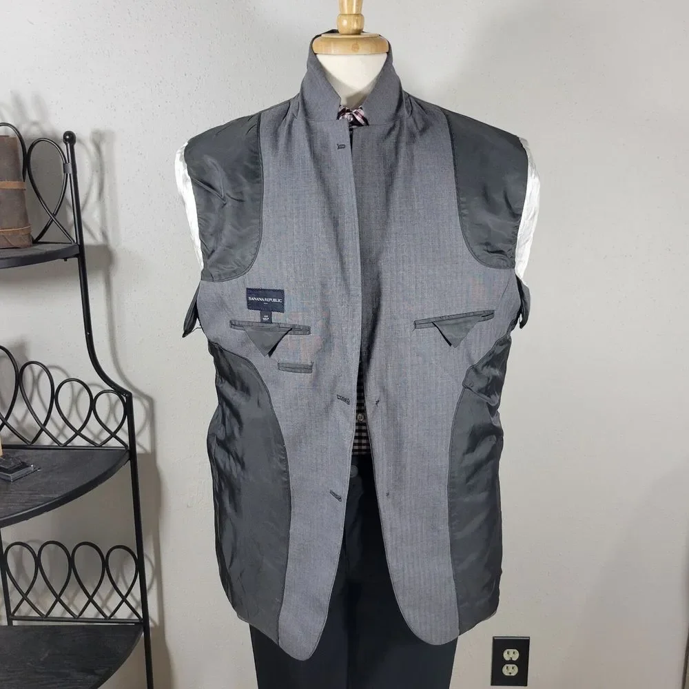 Banana Republic before completing
